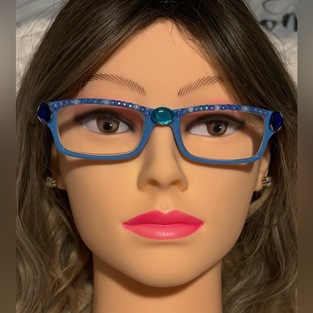 Reading Glasses Designed - Picture 4 of 5